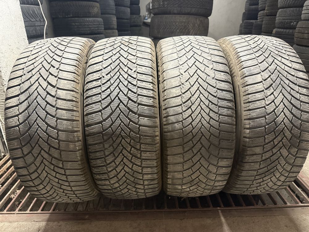 Bridgestone 235/55/18