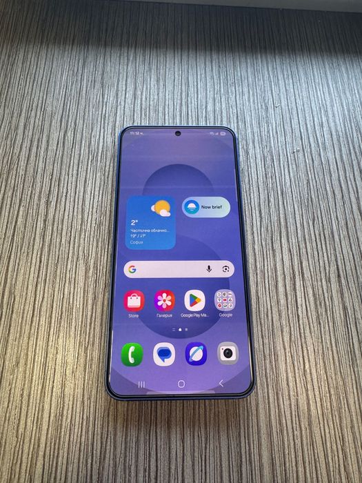 Като нов! Samsung galaxy s25