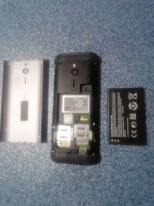 Telefon Nokia 230