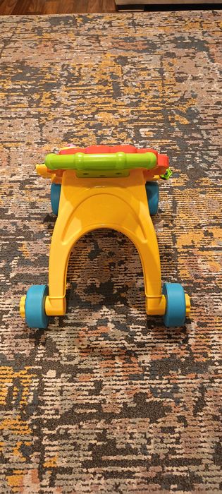 Продавам Бебешки уокър