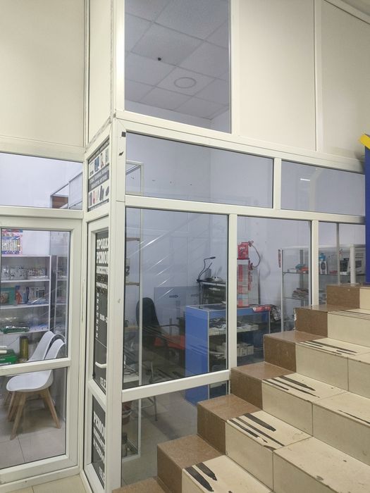 Сдам пол бутика под аксессуары телефоны