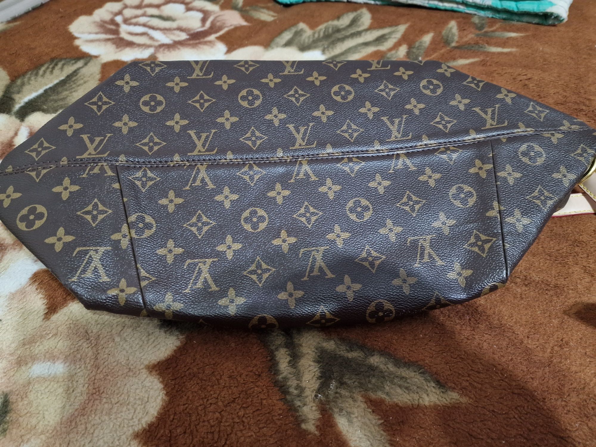 Geanta damă Louis Vuitton originală made in paris,piele naturală