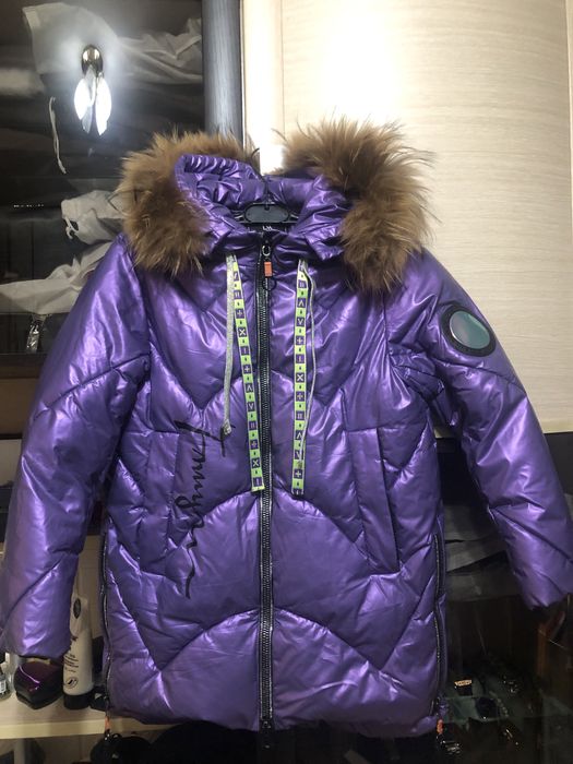 Пуховик для девочки 6000 тг. Рюкзаки 4000