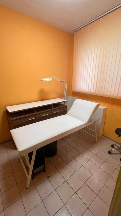 Дава се под наем  в Варна, Колхозен пазар -  кв.м за 178.5 € - Снимка #1