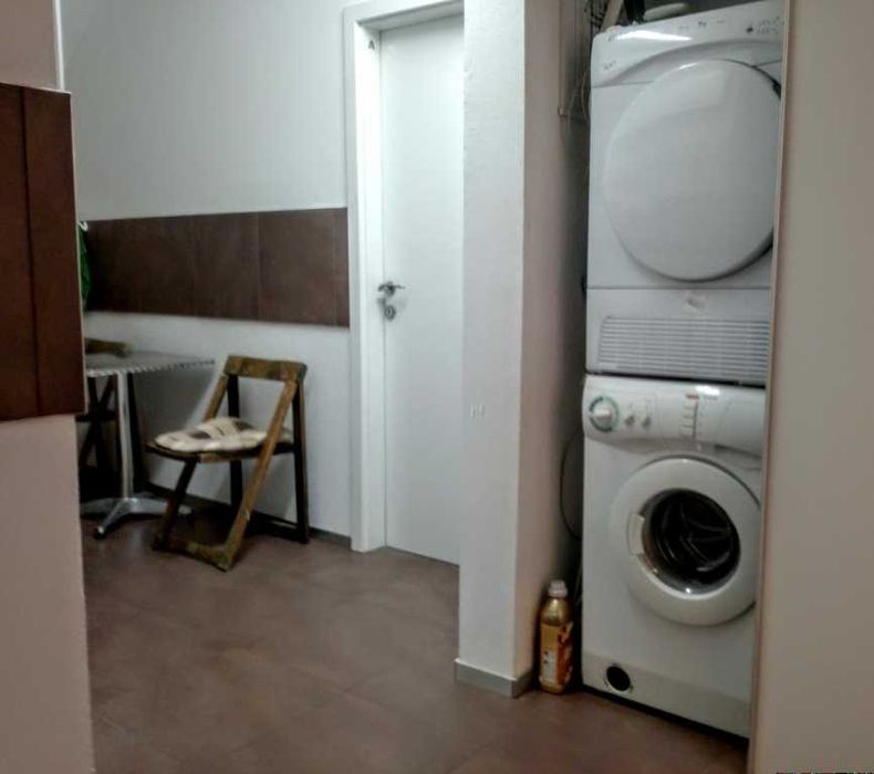 Дава се под наем Едностаен апартамент в Пловдив, Каменица 1 - 39 кв.м за 204 € - Снимка #1