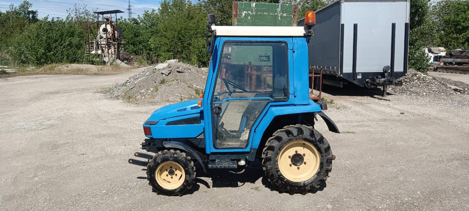 Трактор с кабина ISEKI - 20 кс