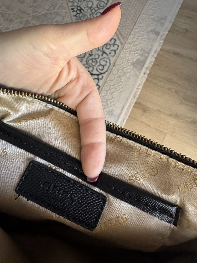 Продам Сумка guess