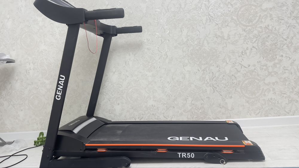 Беговая дорожка GENAU TR50