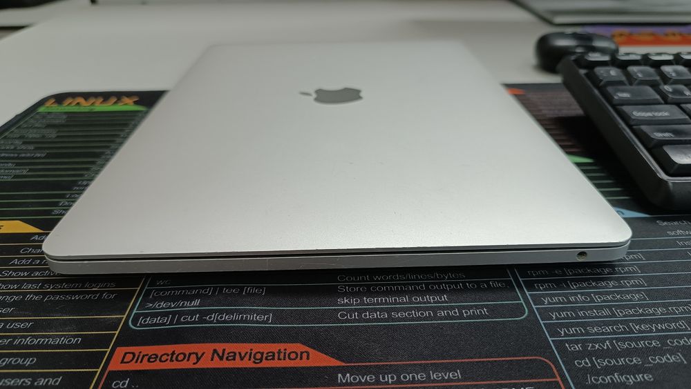 Macbook pro M1 13 ekran