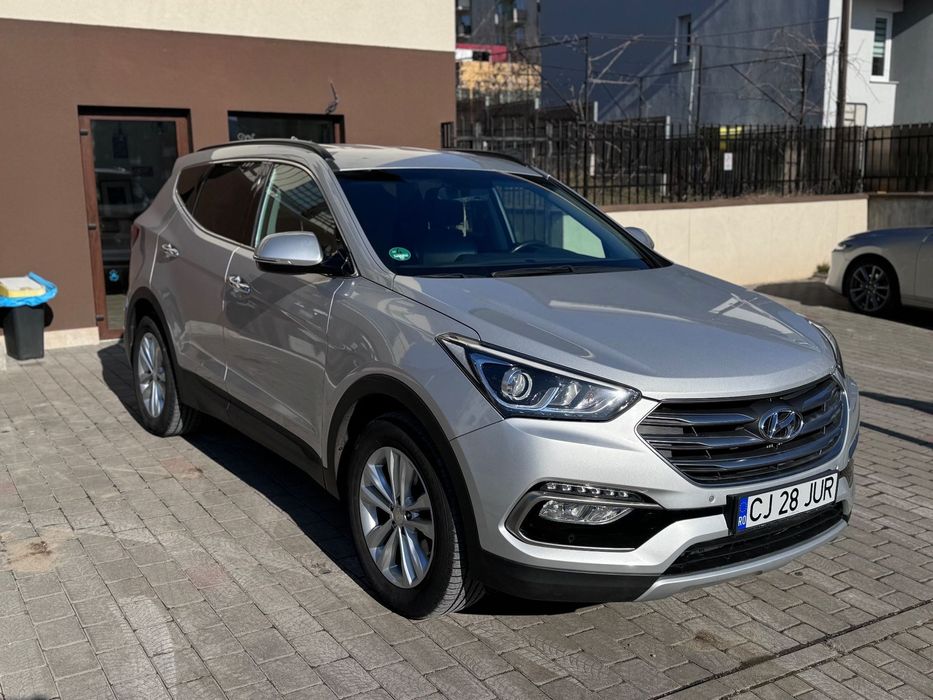 Hyundai Santa Fe 4X4/Camera/Volan Încălzit/ Încălzire scaune față spate