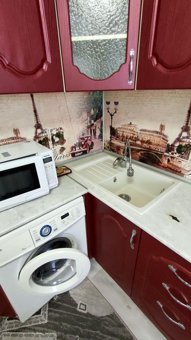 Сдам 2 ком квартиру,в районе Зеленого базара