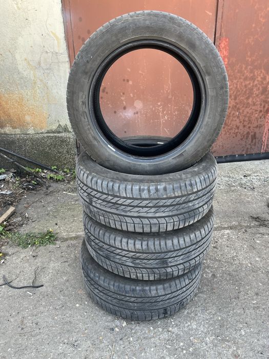 Гуми      Goodyear 255/50/19.