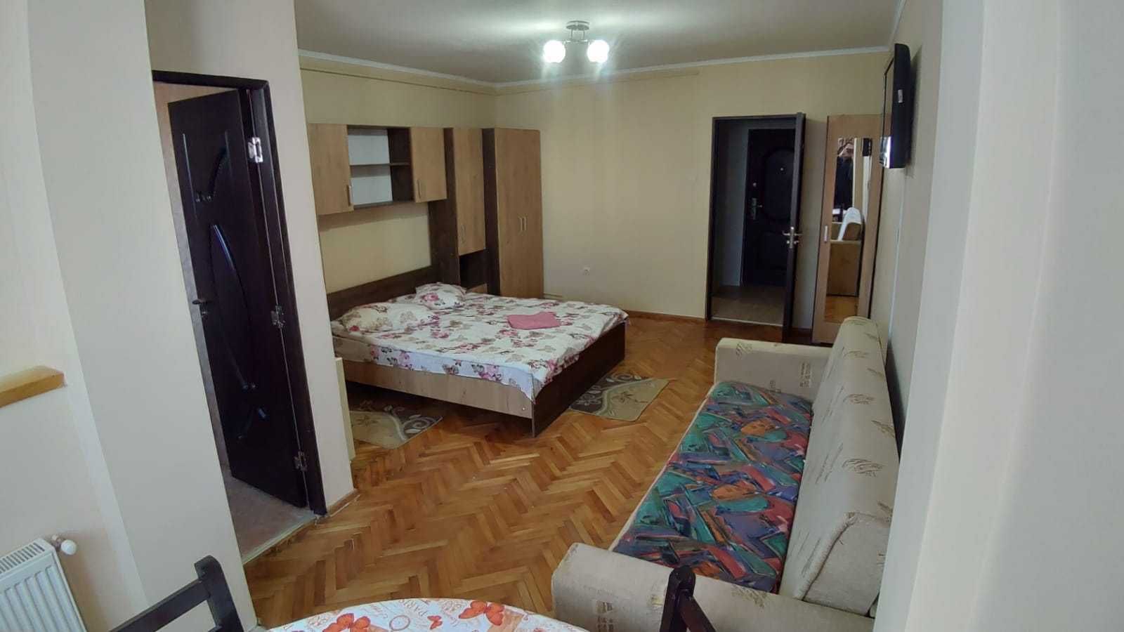 Apartamente in Regim Hotelier cu una camera Zona McDonald's, Mall City