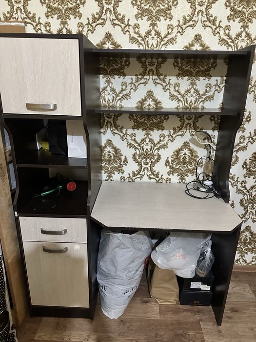 Компьютерный стол