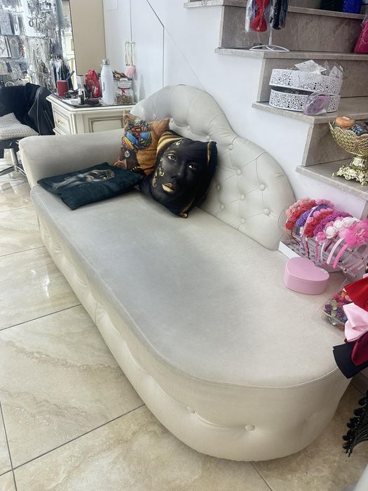 Бежов диван изкуствена кожа