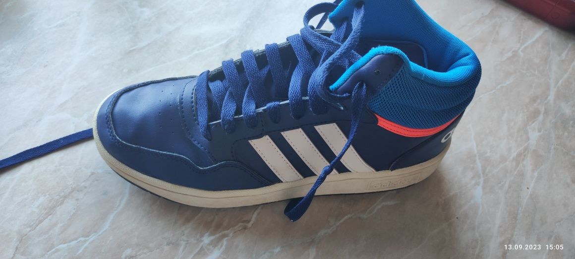 Кецове Adidas Hoops mid 3