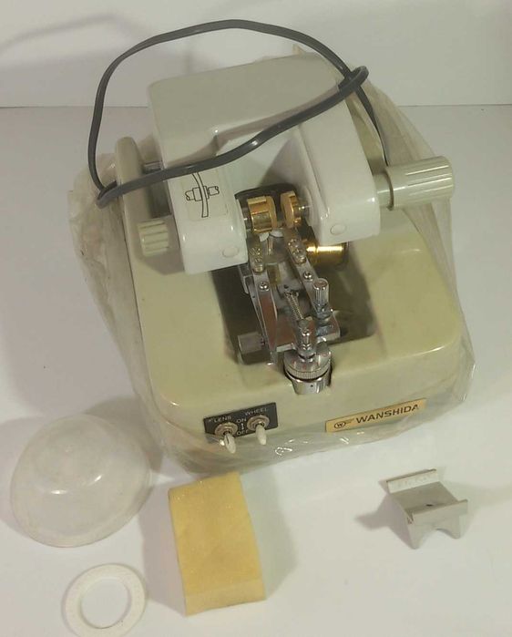 Машина за лещи (lens groover) Wanshida NH-800