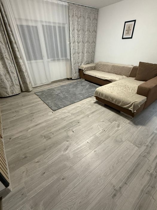 Vand apartament 2 camere etaj 1