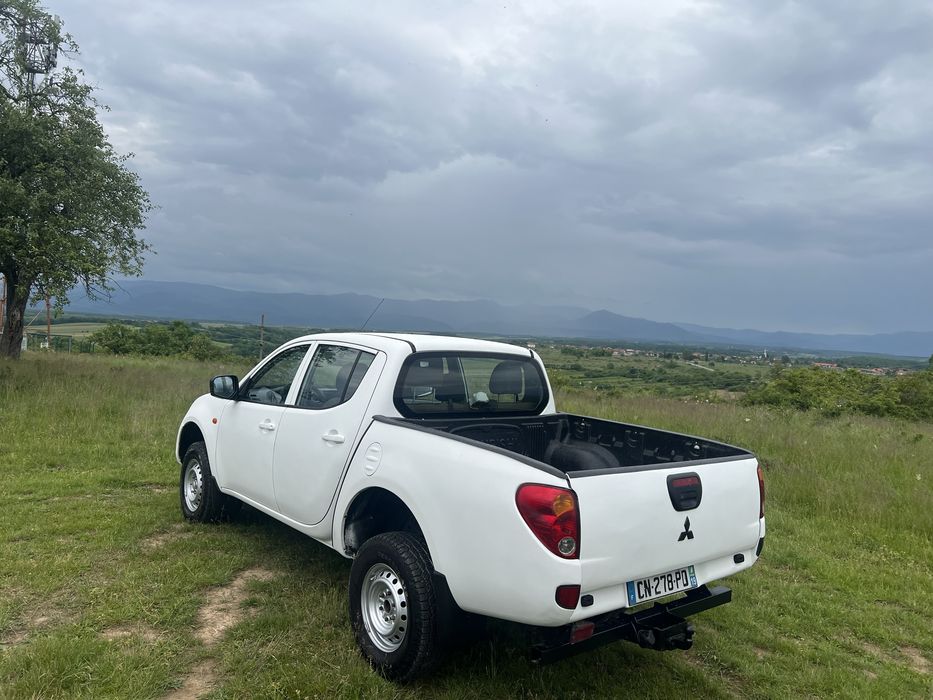 Mitsubishi  L200