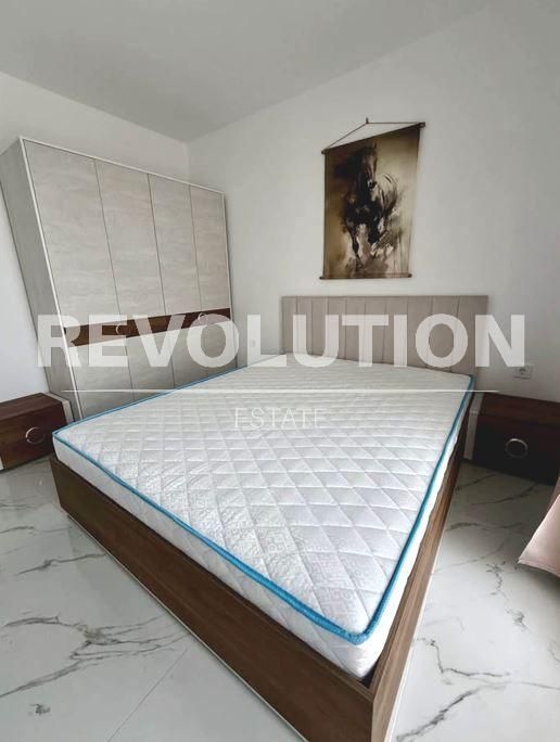 Двустаен апартамент в района на м-т Пчелина!