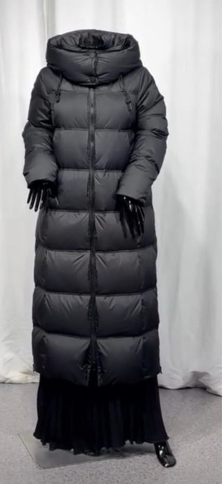 Пуховик новый фирмы Clasna