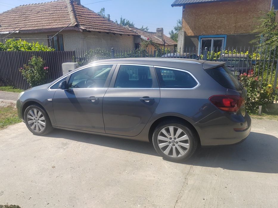 Opel Astra Sports Tourer 1.4 Cosmo