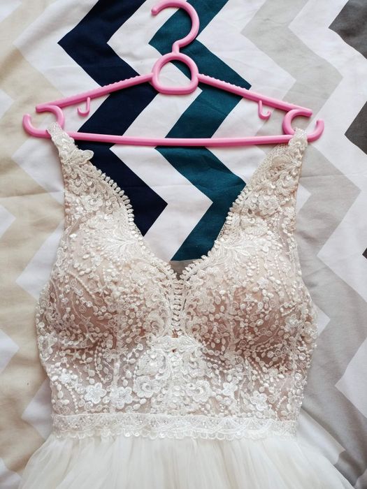 Vând rochie de mireasă