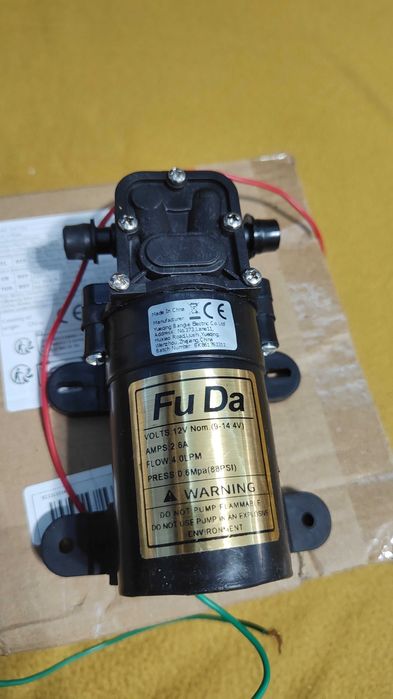 Диафрагмена помпа 12v