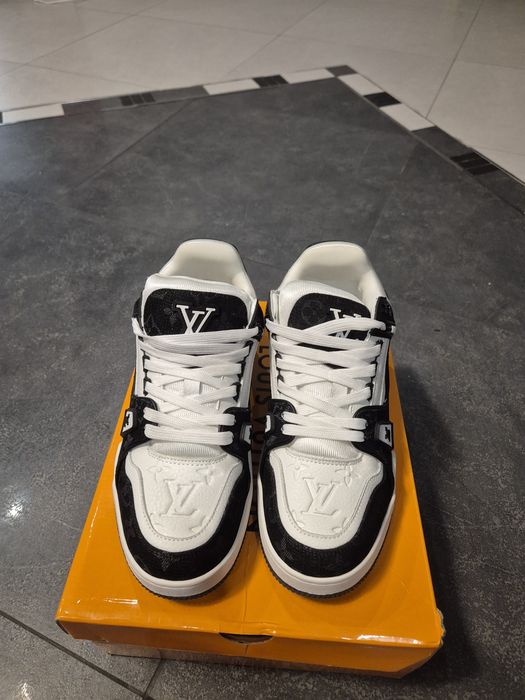 Lv trainers 44 номер