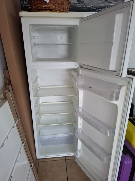 Frigider cu congelator separat