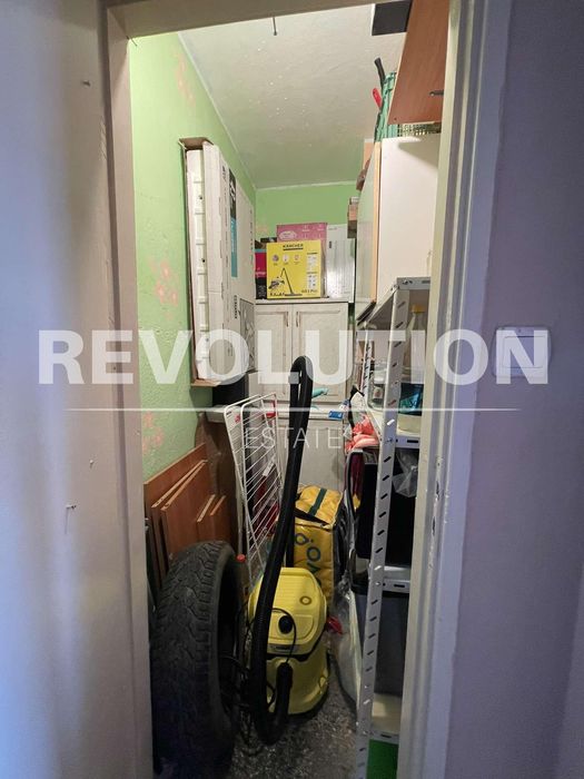 Дава се под наем Тристаен апартамент в Варна, Младост 1 - 75 кв.м за 400 € - Снимка #9