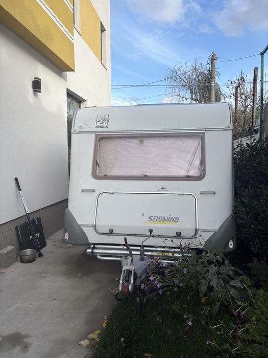 Vand rulota KNAUS 450, din 2001, cu 2 zone de dormit,