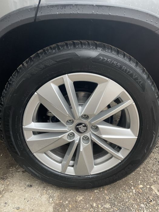 Чисто нови зимни гуми Барум Поларис 6 225/55/17