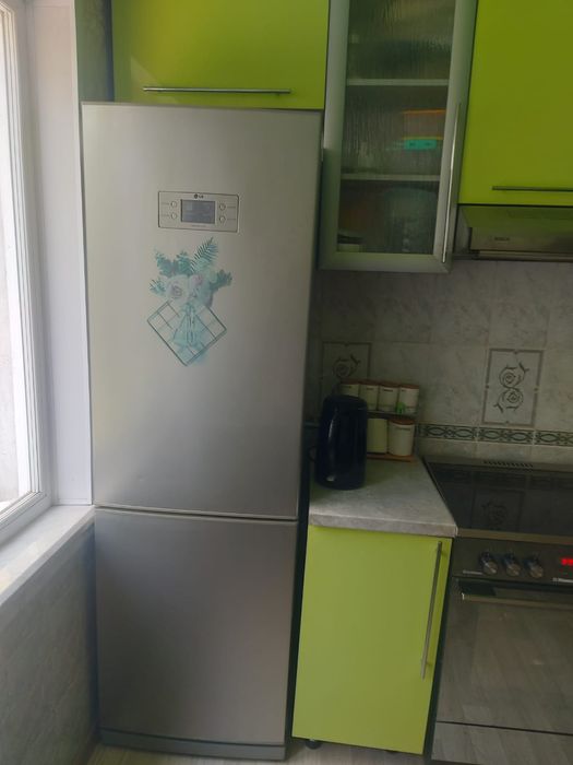 Продам холодильник LG
