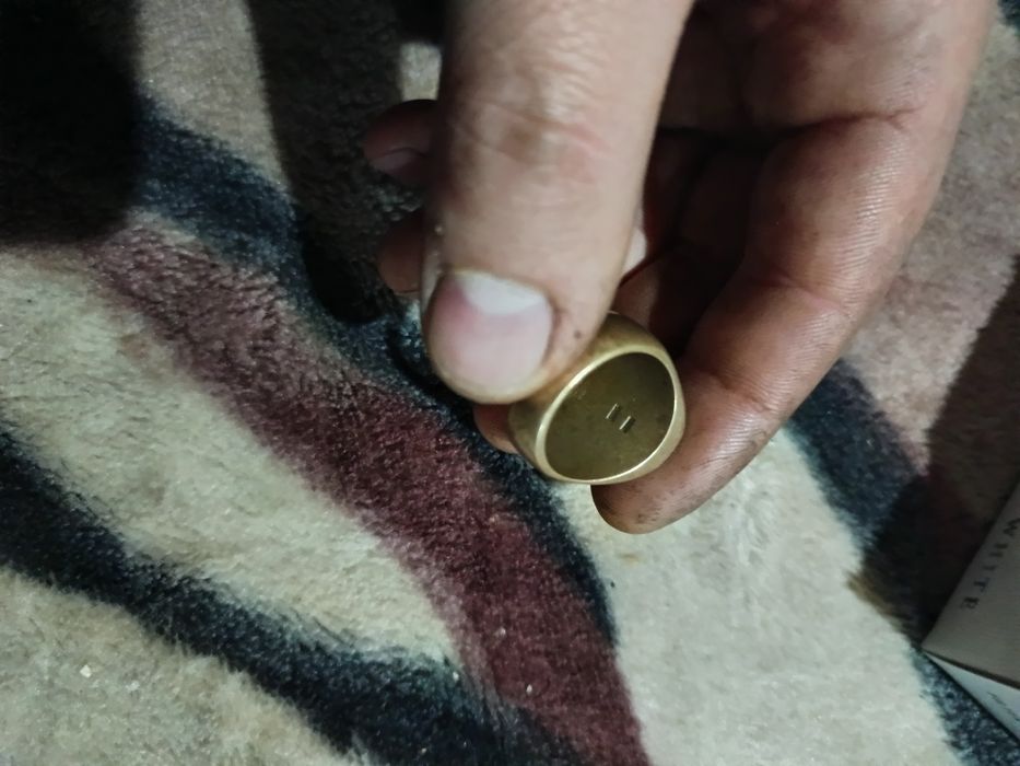 Vând ghiul bărbătesc