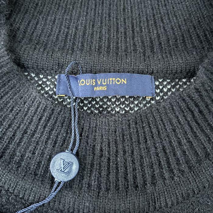 Pulover Louis Vuitton negru pufos – mărimea S | nou cu etichetă