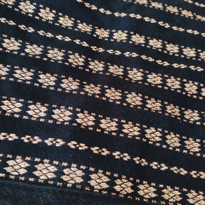 Soarțe țesute manual