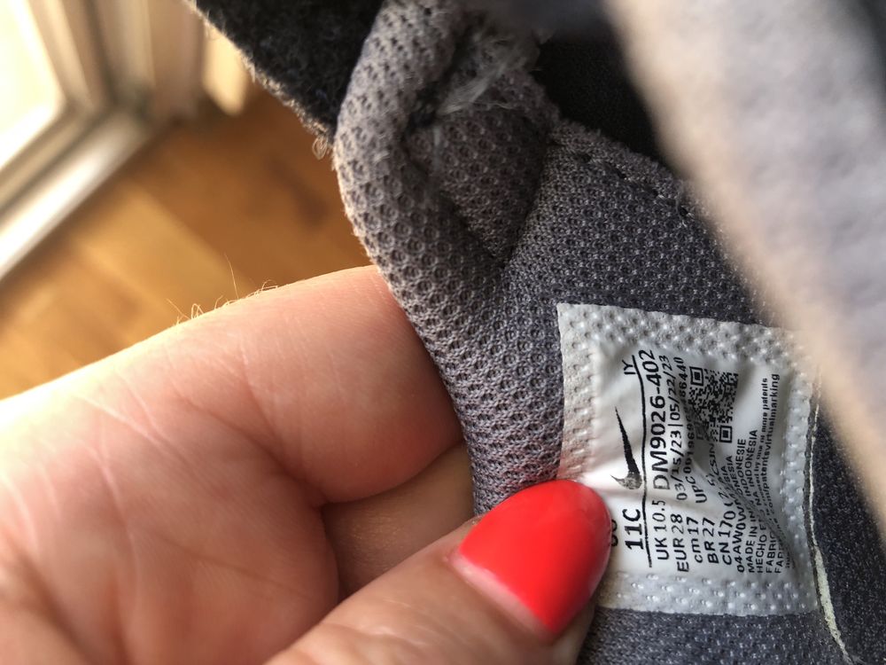 Маратонки Nike- 28 номер