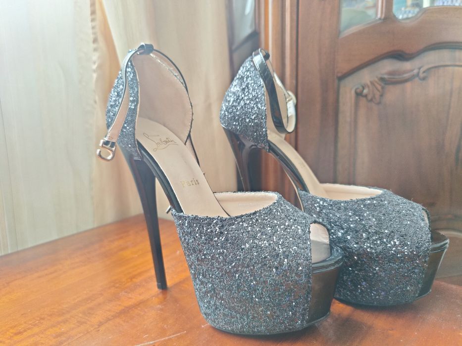 Токчета Christian Laboutine 39 номер