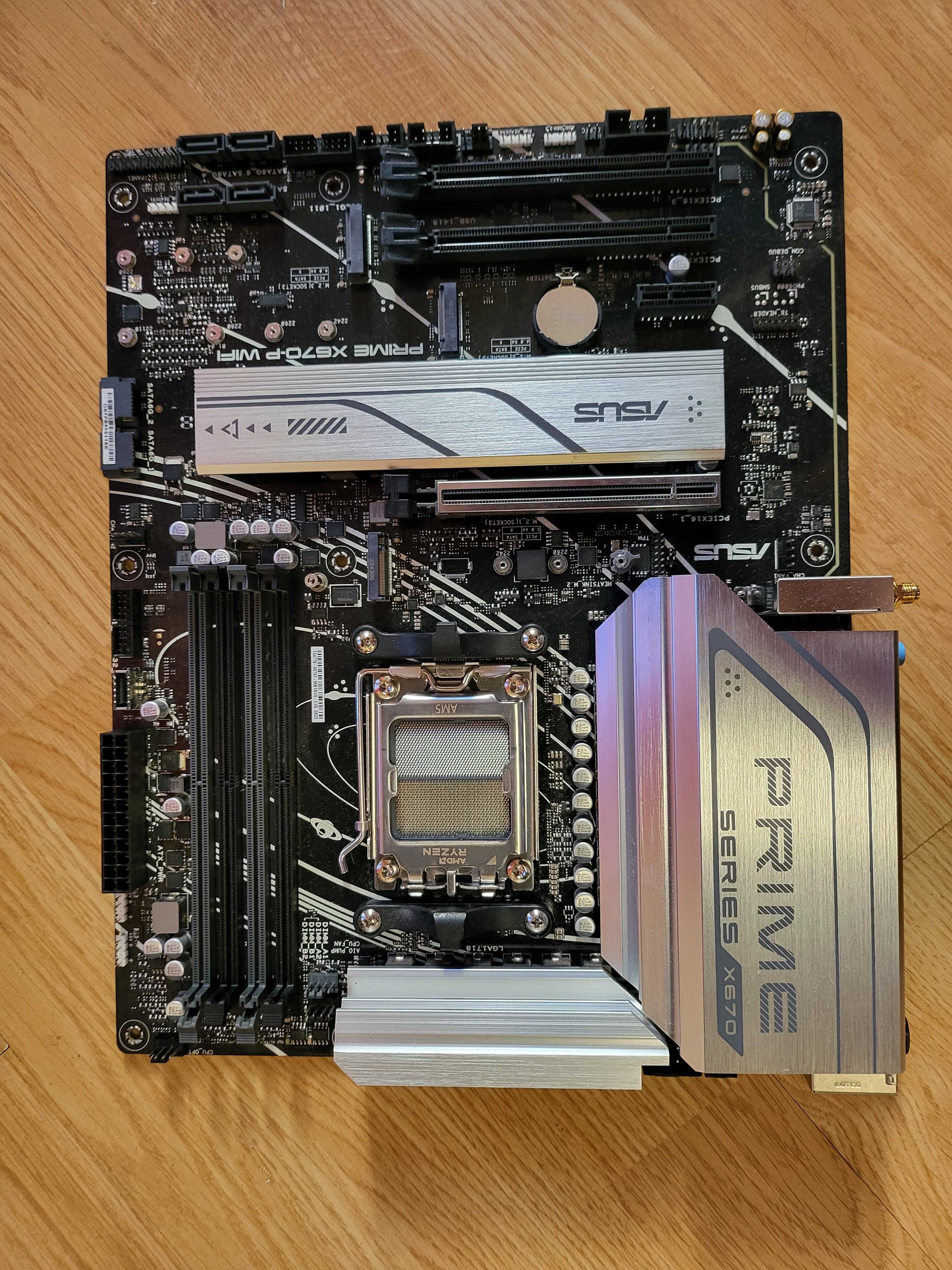 Asus x670 & AMD 7900x 32GB Corsair Vengeance DDR5 5400