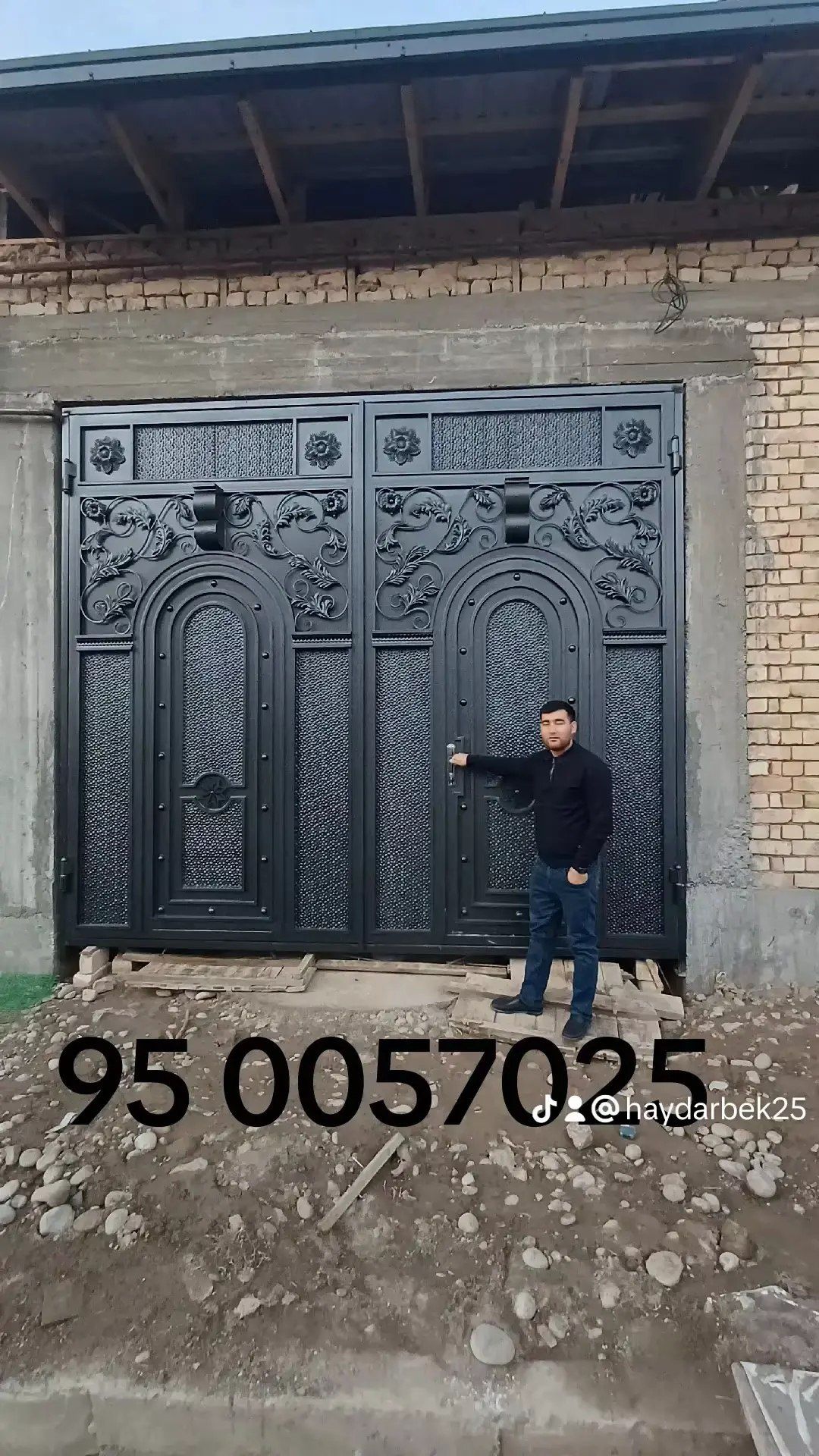 Yangi temir darvoza