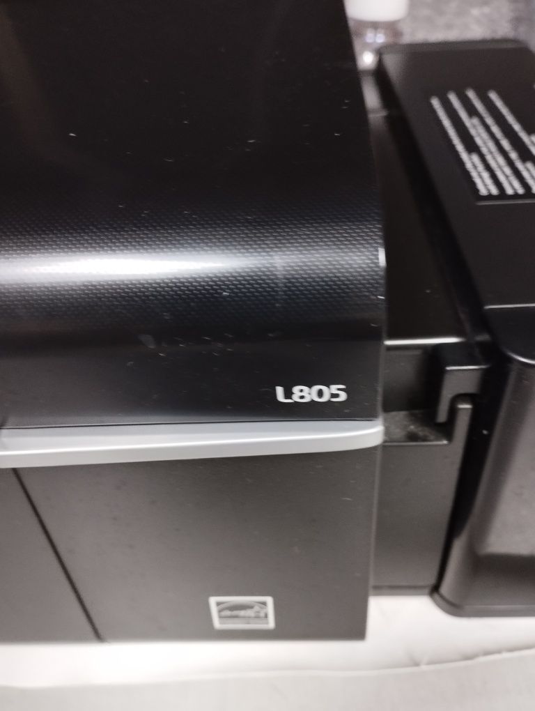 Принтер струйный epson l 805 в отличном состоянии