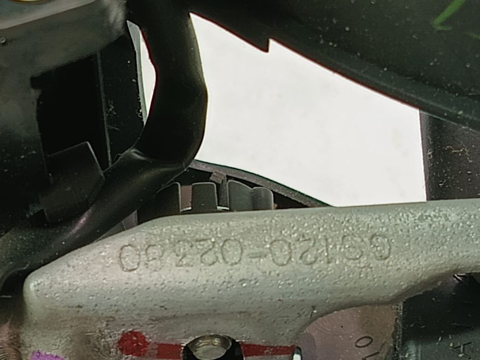 Volan in 3 spite cu comenzi 15a990 Lexus IS XE20  [din 2005 pana  201