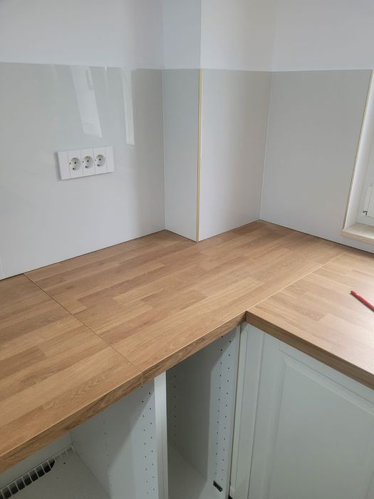 Montez Mobila : Dedeman, Ikea, Leroy Merlin...