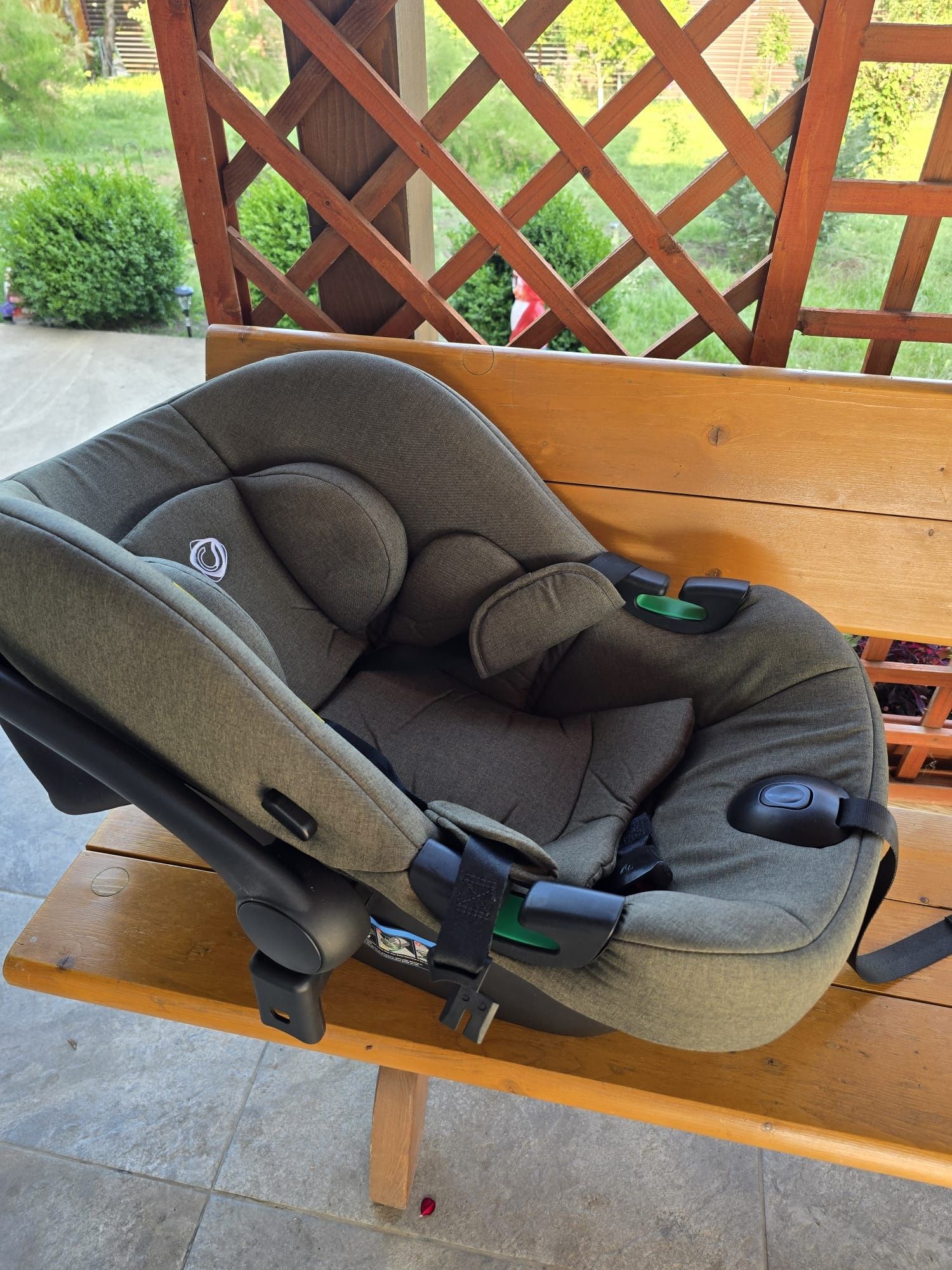 Carucior 3 in 1 Coccolle Lissia cu trei piese distincte