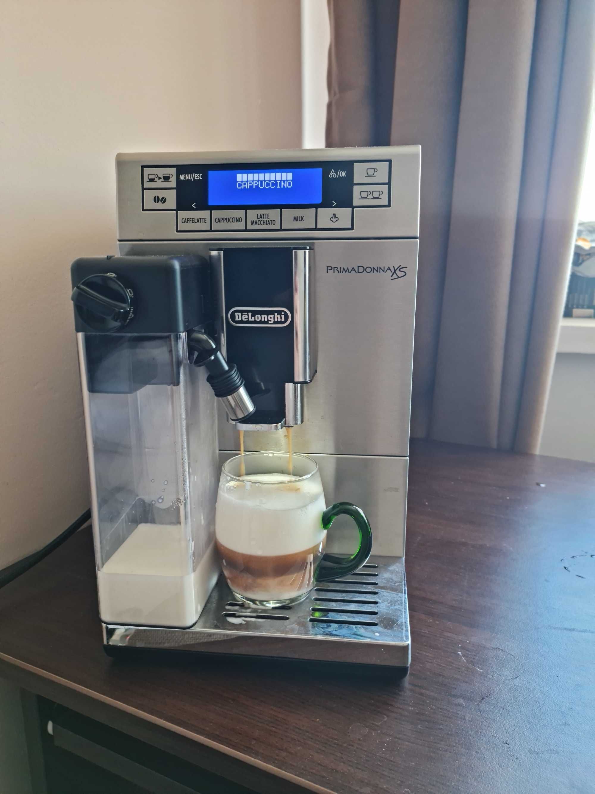 Espressor cafea automat  DeLonghi PrimaDonna XS
