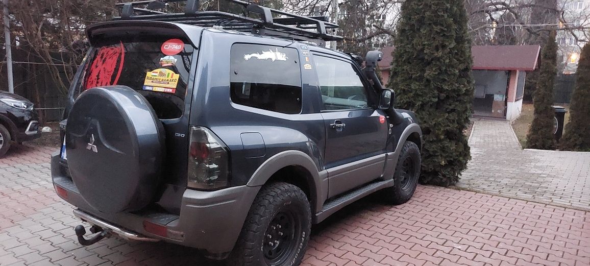 Vând Mitsubishi Pajero 3.2 DID