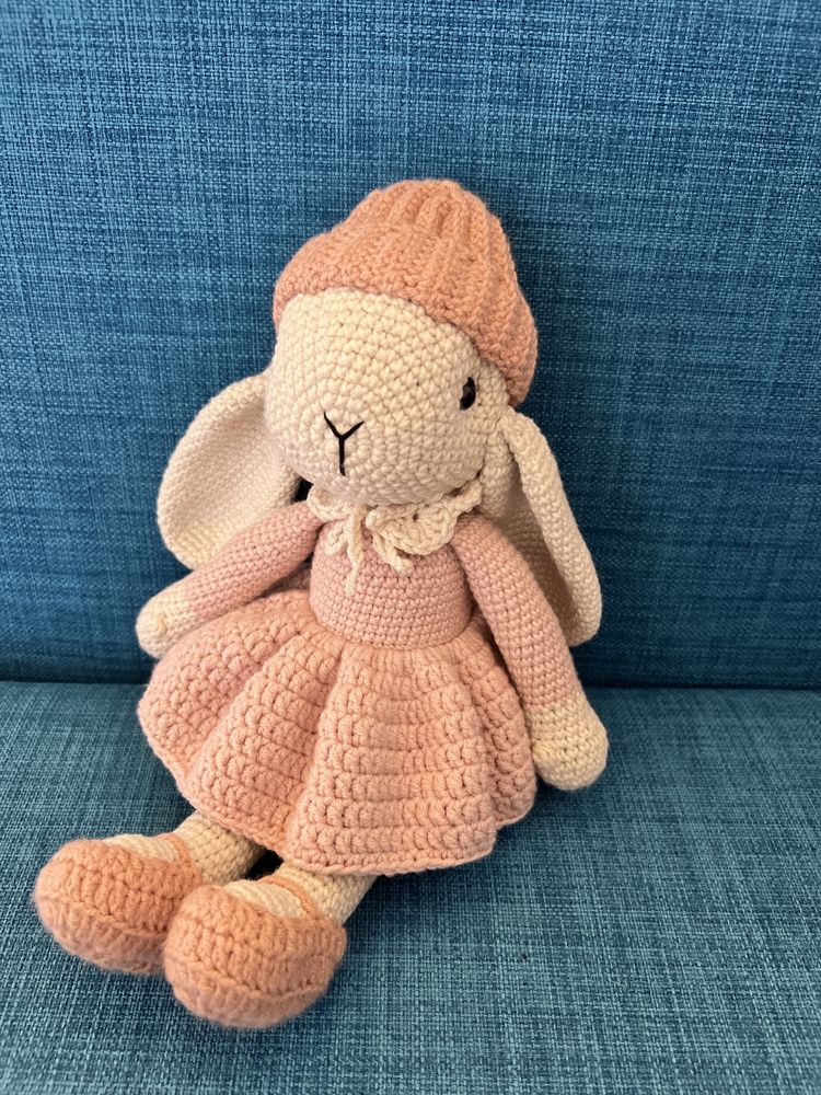 Плетена играчка Зайче