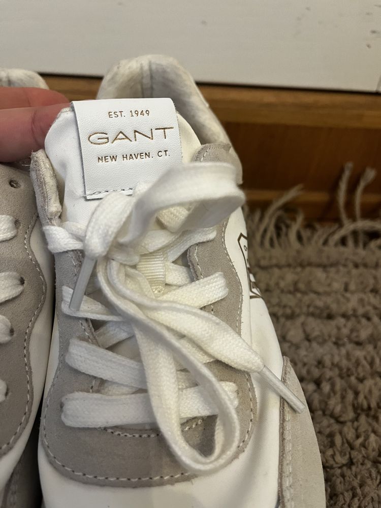 Чисто нови кецове Gant