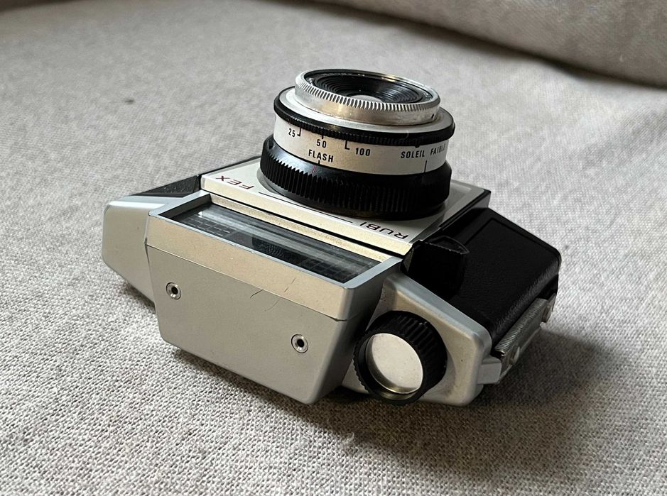 Aparat foto film FEX RUBI - anii 50-60 - nefunctional